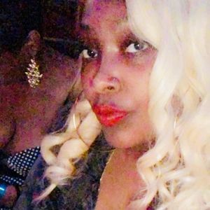 Meet your Posher, Tierra